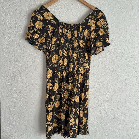 Abercrombie & Fitch Mini Dress Floral Y2K Rayon Grey Gold Smocked Boho XS - Picture 5 of 6